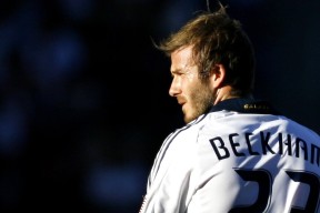 爱游戏平台-大坂直美涅槃重生！回归首战爆冷，TES观众疯狂欢呼